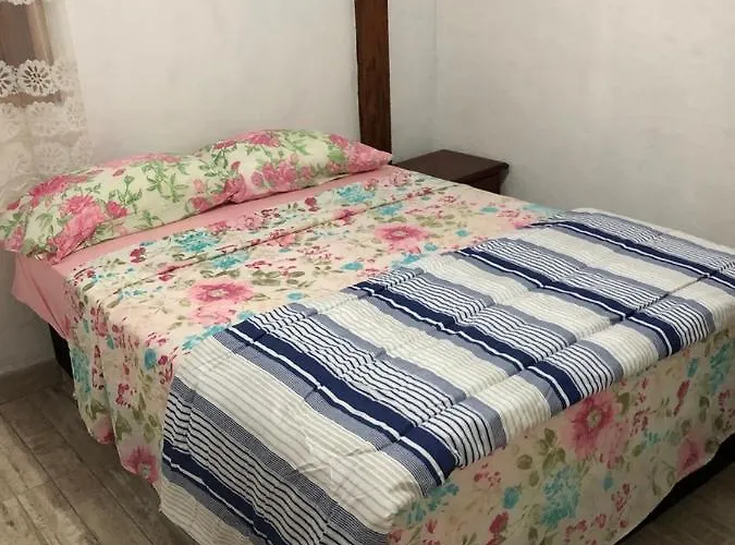 Apartamento De 2 Quartos Com Ar Condicionado Na Enseada Guarujá